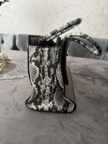 сумка на плечо: İkinci el cox az istifade olunub. Cox seliqeli qalib. Zərif ilan — 4