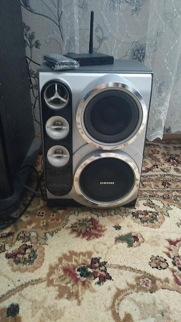 ses kalonka: Salam Samsung musiqi mərkəzinin iki ədəd dinamiklerini satıram hamısı — 1