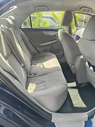 toyota corola: Toyota Corolla: 1.8 l | 2012 il Sedan — 10