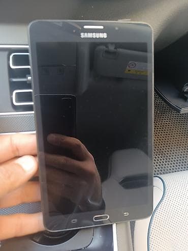 Samsung planşet ideal veziyyetdedir.youtube desteklemir.Qiymet sondur — 1