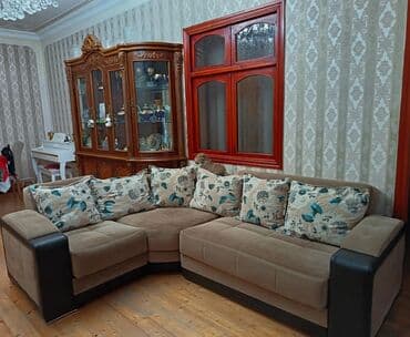 Künc divan, Divan, Bazalı, Açılan