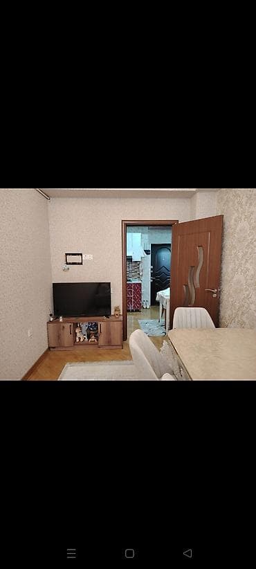 bag evlerinde: Nefçiler metrosuna yaxin 14/10 mertebesinde eşiyali 2 otaqli ev 600 — 6