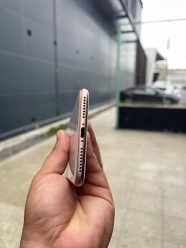ipod classic 7: IPhone 8 Plus, 64 GB, Qızılı, Barmaq izi, Face ID — 6