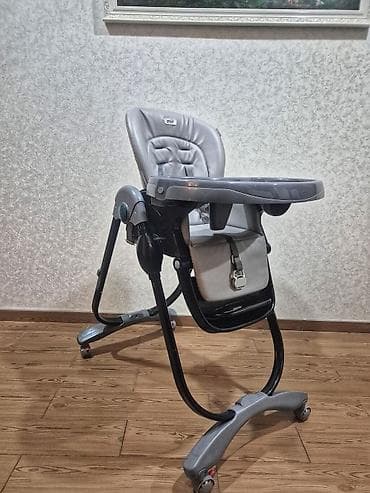 Teknium yemek stolu keyfiyyetlidir tekeri var surmeye, asagi boya