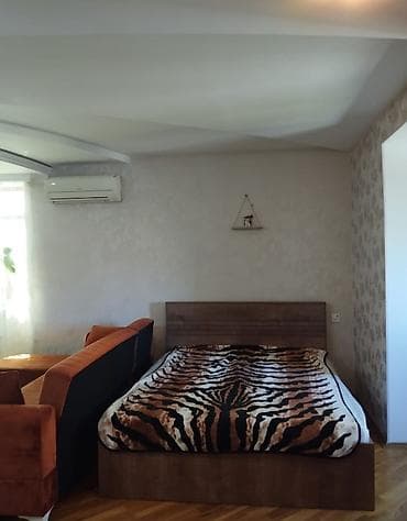 dernegul kiraye ev: Mərdəkanda mərkəzdə 1 otaqlı mənzil bina evi 5 mertebenin 3 mertebesi — 5