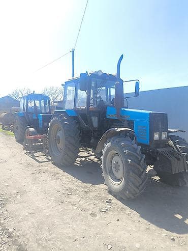 lovol 504 b: Belarus 1221.2 təkərli traktor - 4x4 (ön və arxa aparıcı) - Güclü — 2