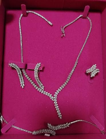 Сумки: В комплекте: Кольцо, Серьги, Браслет, Белое золото, 750 проба, 30 г — 1