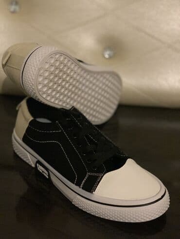 kişi üçün yun şap şaplar: Günlük krossovka – “Fashion Fst. 1985” dizaynı - Rəng: qara–ağ — 5