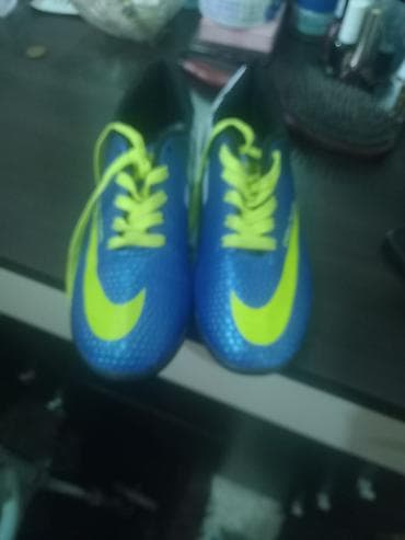 butsu: Butslar Nike — 2