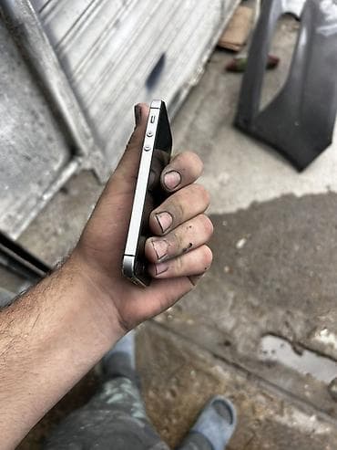 z flip 5 ikinci el: IPhone 5s, Gümüşü, Barmaq izi — 4