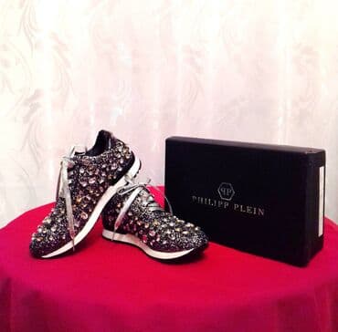 Toy paltarları və aksesuarları: Ölçü: 38, Yeni — 6