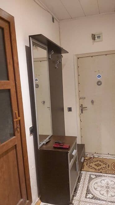 mərdəkanda kirayə evlər: Binəqədi rayonu,9 mkr,Bolmartın yaxınlığında,5 mərtəbənin,5-ci — 4