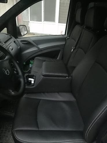 Mercedes-Benz 7 rezin/kompozit tip) - Salon işıqları və yumşaq örtüklü