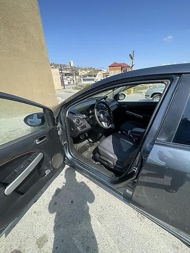 Мототранспорт: Mazda 2: 1.5 л | 2011 г. Хэтчбэк — 8