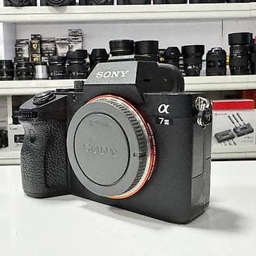 Sony Alpha a7 III (ILCE-7M3) tam kadr güzgüsüz fotoaparat gövdəsi — 1