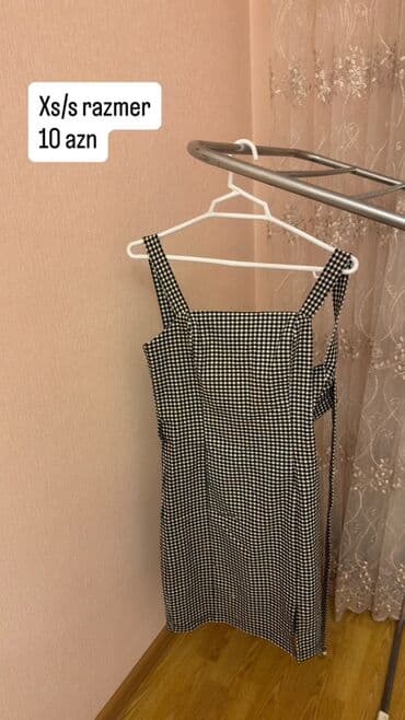 kostyum qadin ucun: Dəstlər, kostyumlar — 10