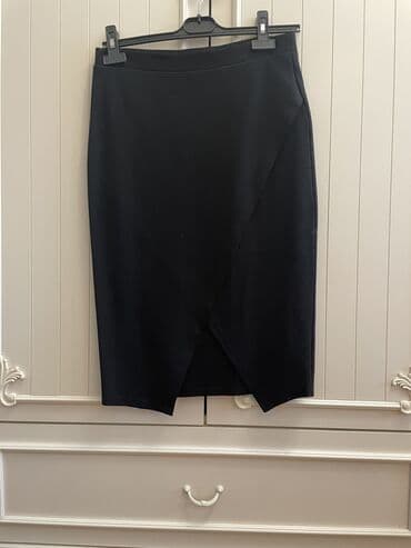 ciddi qadın ətəkləri: Qalin materiali olan yubka 1 defe geyilib 15 m razmer M-l — 2