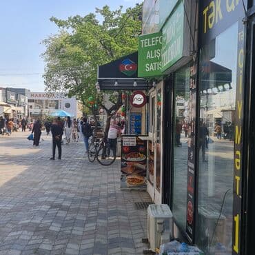 tibb universiteti yaninda kiraye evler: Sumqayitin tammm göbəyi̇ndə mərkəzi̇ bazarin düz yaninda,əhali̇ni̇n — 13