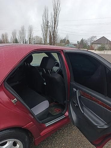 kreditlə maşın satışı: Mercedes-Benz C 180: 1.8 l | 1998 il Sedan — 6