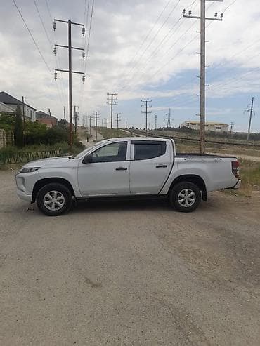 Mitsubishi L200: 2.4 л | 2019 г. 154800 км Пикап — 3