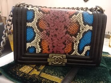 Çiyin çantası, Chanel