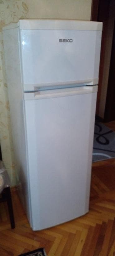 Б/у 2 двери Beko Холодильник Продажа, цвет - Белый — 1