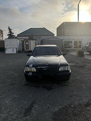 benzin qabı: Mercedes-Benz C 180: 1.8 l | 1997 il Sedan — 2