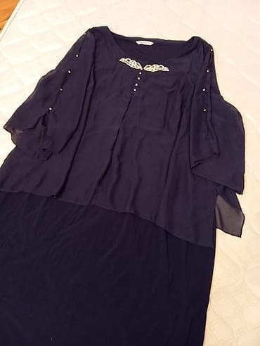 Куртки: - Göy rəngli gül naxışlı paltar: Tam səthdə relyefli gül printi, qısa — 5