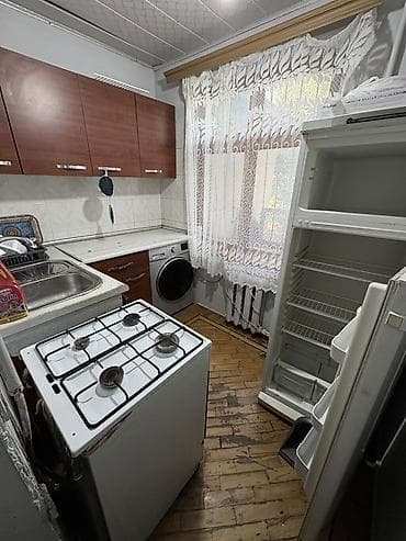 zigda heyet evi: 🏠 Kirayə verilir – İnşaatçılar metrosunun yaxınlığı 📍 Köhnə tikili — 7
