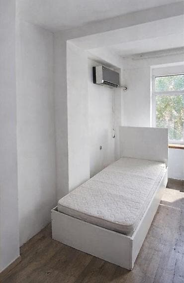 Mənzillər: Qış Parkının bilavasitə yaxınlığında, Sahil, Nizami və 28 May metro — 2