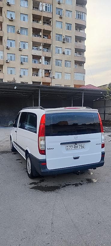 mercedes 200: Mercedes-Benz Vito: 2.2 l | 2009 il Van/Minivan — 4