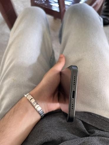 128 GB, Qara, Face ID lalafo.az -da 128 GB, Qara, Face ID