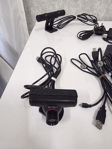 14 pro: Sony PlayStation VR (PSVR) tam set Məzmun: - PSVR qulaqcıq/headset — 2