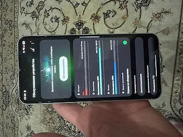 teıefon: Smartfon – tam ekranlı dizayn, mərkəzi “punch‑hole” ön kamera kəsiyi - — 10