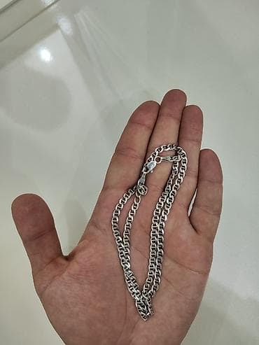 Gümüş boyunbağı (925 ayar)
12.4qr,50sm — 2