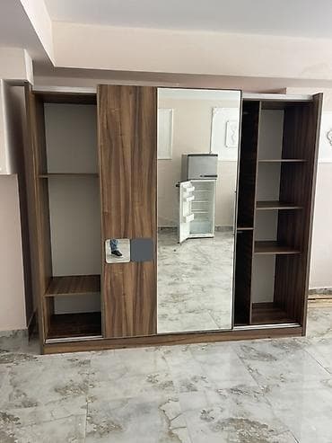 işkaflar: 3 qapılı, Güzgülü, Qəhvəyi, Taxta, Kupe, Düz dolab — 4