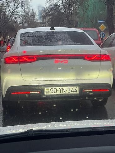 diffuser satisi: Arenda BYD Qin Plus DM-i sedan - Kuzov: ağ rəng, aerodinamik fastback — 5
