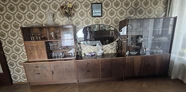 Retro salon mebel dəsti – vitrinli bufet və komod