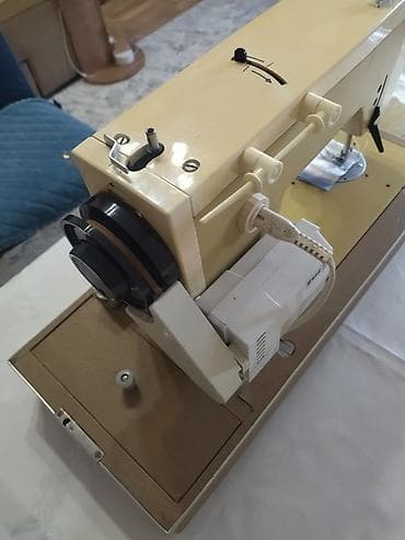 Tikiş maşınları: Məhsul: tikiş maşınları dəsti 1) DOIT sənaye tipli tikiş maşını (masa — 4