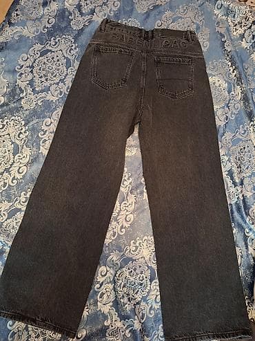 Geyilmeyib 28 razmer Qara-boz rəngdə düz kəsimli cins şalvar - Model