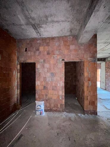 nerimanovda obyekt satilir: 4 otaqlı, Yeni tikili, 220 kv. m — 3