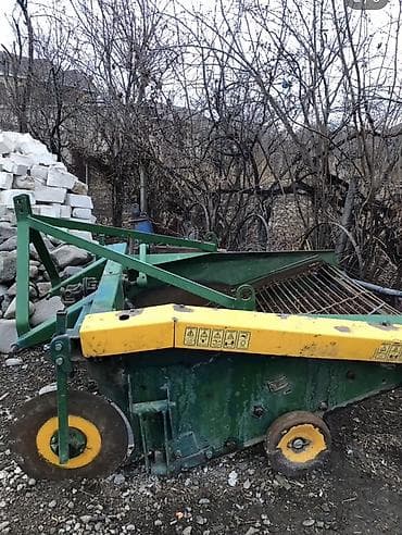 Kartof yığan aqreqat - Traktora üç nöqtəli qoşqu ilə qoşulan kartof