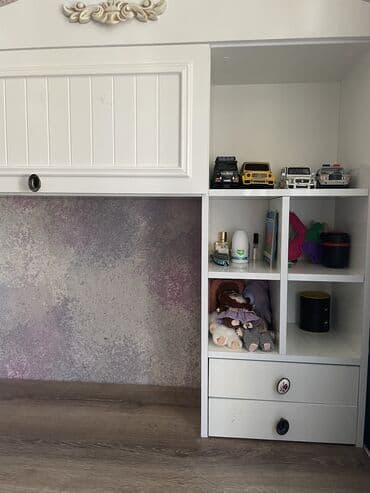 dik islenmis: Oğlan və qız üçün, İşlənmiş, Siyirməli, Yazı masası, Stulsuz — 2