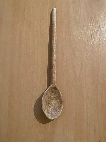 xemir yayan taxta: Keçmişin taxta qaşıqlaridir. Mohkəm qalın qulpları olan qaşıqlardı — 2