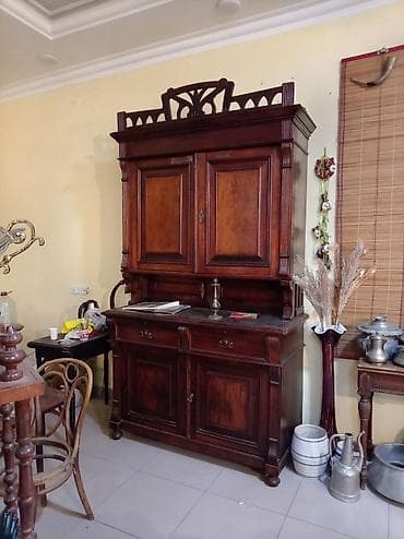 plastik skaflar: Antik üslubda massiv ağacdan hazırlanmış ikiqat vitrin/servant - — 4