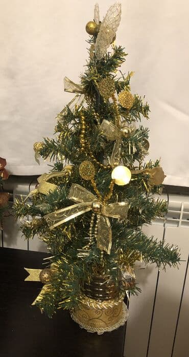 advent calendar satışı: Yeni il aksesuarları, yolkalar(10-15azn)və stolüstü ekibanu(5-10azn) — 2