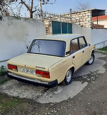 maşınlar satisi: VAZ (LADA) 2107: 1.5 l | 1987 il 35687 km Sedan — 5