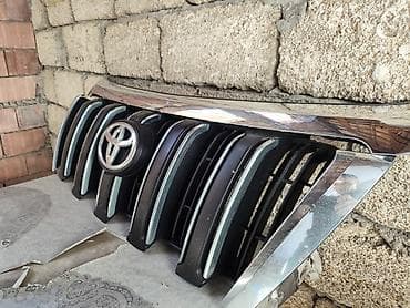 bmw 330 i: Tayota prado abirsofkasıdı. şəkildə göründüyü kimidi qrığı sınığı — 2
