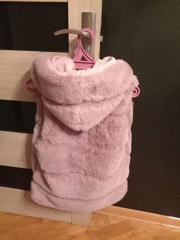 Dəstlər, kostyumlar: Tüklü jlet satılır 1dəfəm geyinilib təzə kimindir razində akkordun — 3