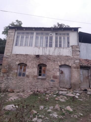 Гаражи: 2 комнаты, 11 м², Средний ремонт — 3